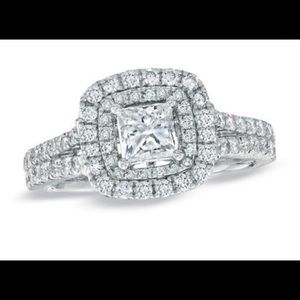 Vera Wang Love Collection 1.5 CT Princess-Cut Diamond Engagement Ring